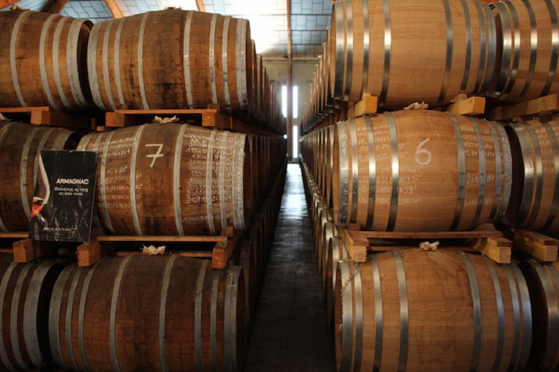 Casks at Armagnac de Monesquiou