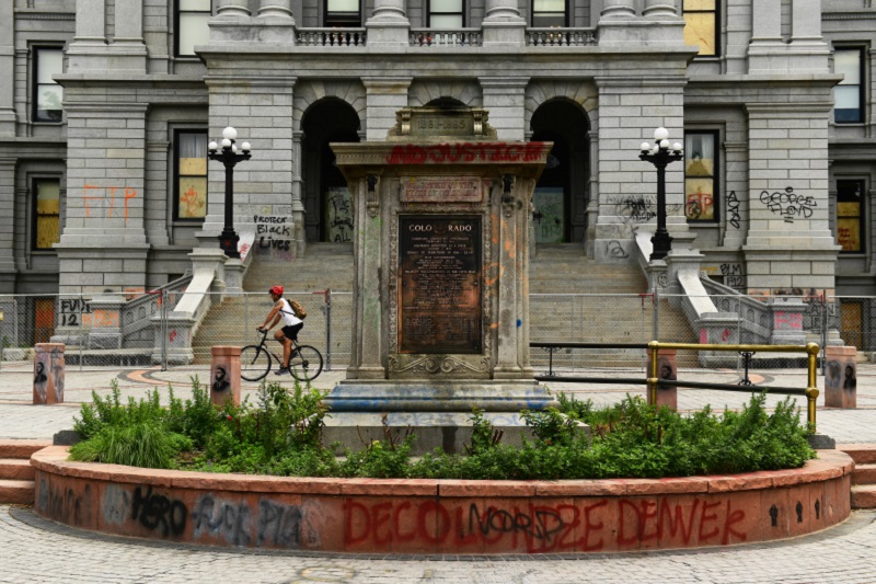 Graffiti on Colorado State Capitol