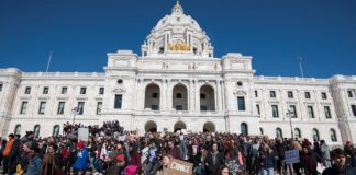 Students protesting for gun control legislation