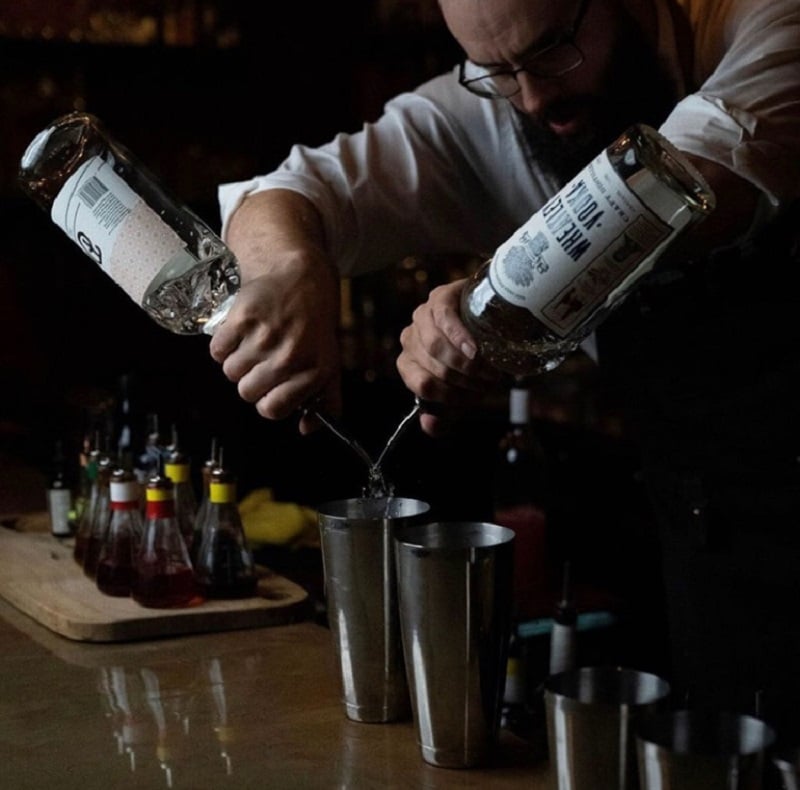 District Elleven Mixologist Colby Carlson