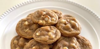 White Chocolate Macadamia Nut Cookies