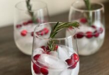 Mistletoe Kiss Cocktail