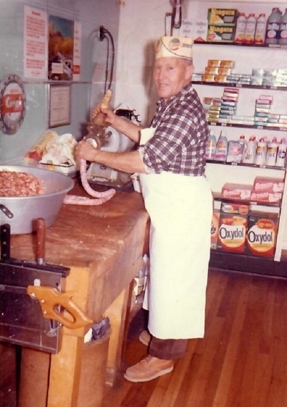 Gagliano's Vince Gagliano making sausae in 1960