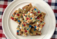 Chocolate Chip Cookie Bars Patriotic