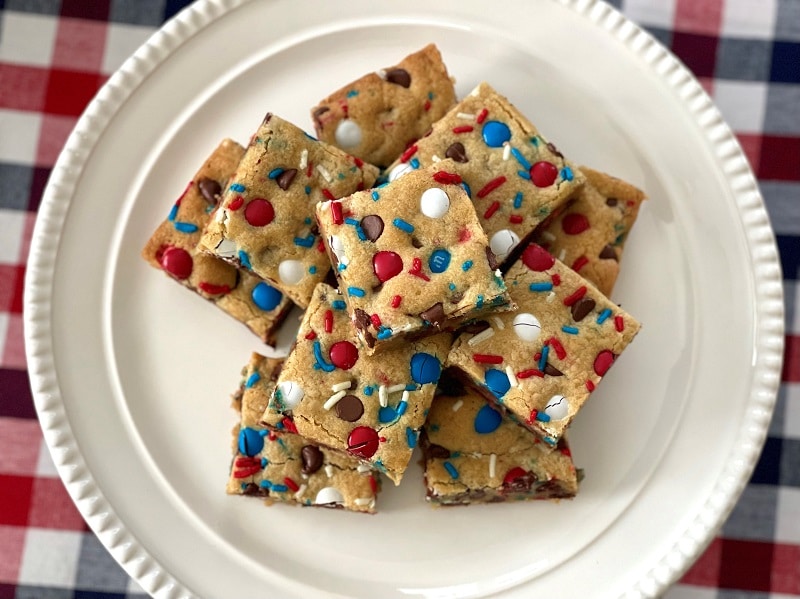 Chocolate Chip Cookie Bars Patriotic
