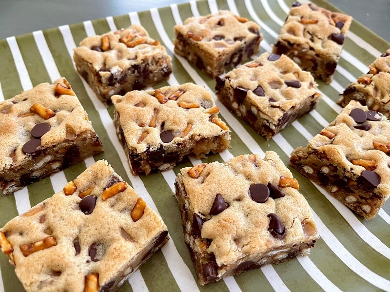 Kitchen Sink Cookie Bars Sweet And