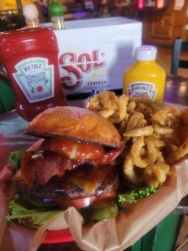 O'Furrys Sports Pub & Grill Bacon Burger