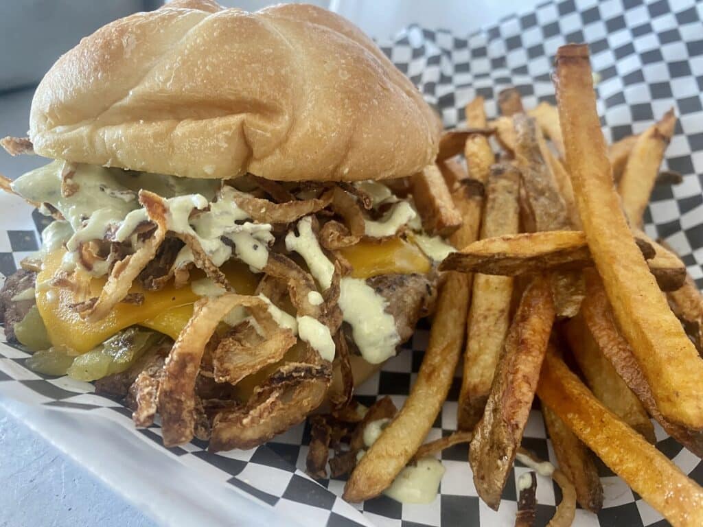 Photo Peak-Green-Chile-Burger Solsage