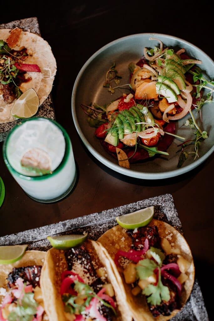 Milagros Pork Belly Ensalada Corazones Palma