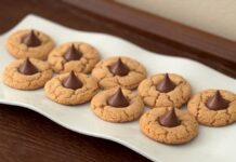 Peanut Butter Blossom Cookies